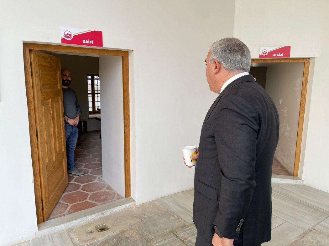 Başkan Turan Medrese Davutpaşa'yı Ziyaret Etti