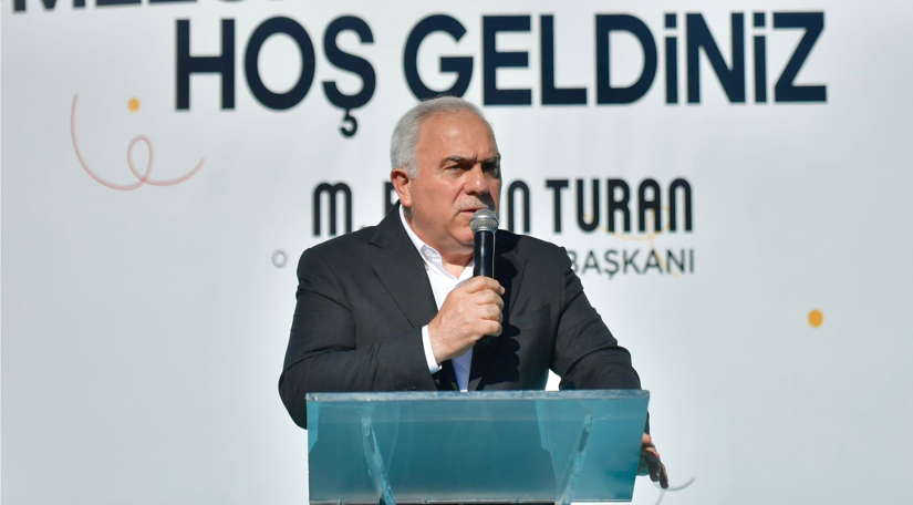 Başkan Turan, Atatürk Çağdaş Yaşam Mesleki ve Teknik Anadolu Lisesi Mezuniyet Töreni nde Gençlerimizin Heyecanını Paylaştı