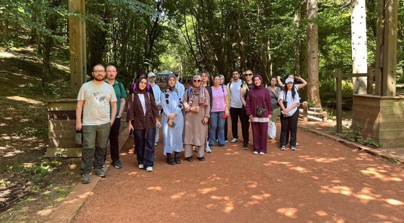 Vatandaşlarımız, Kadın ve Aile Birimimizin Belgrad Ormanı ndaki Trekking Etkinliğiyle Doğayla Buluştu