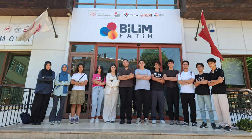 Bilim Fatih Deneyap Öğrencilerimiz Proje Şenliği nde Bilimsel Üretimlerini Sergiledi