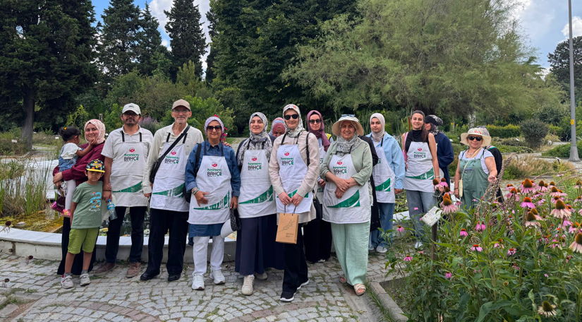 Ayvansaray Bahçe den “Yeşil Rota” Etkinliğiyle İstanbul un Tematik Bahçelerine Kültür, Doğa ve Peyzaj Yolculuğu Ayvansaray Bahçe den “Yeşil Rota” Etkinliğiyle İstanbul un Tematik Bahçelerine Kültür, Doğa ve Peyzaj Yolculuğu