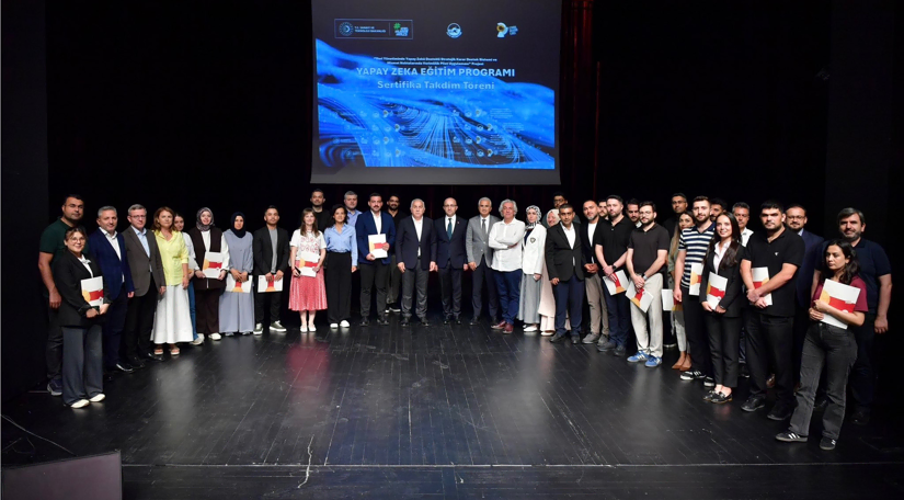 İstanbul Kalkınma Ajansı Destekli Yapay Zekâ Projesi, Başkan Turan ın Katılımıyla FKSM de Tanıtıldı; Yapay Zekâ Eğitimi Sertifikaları Takdim Edildi