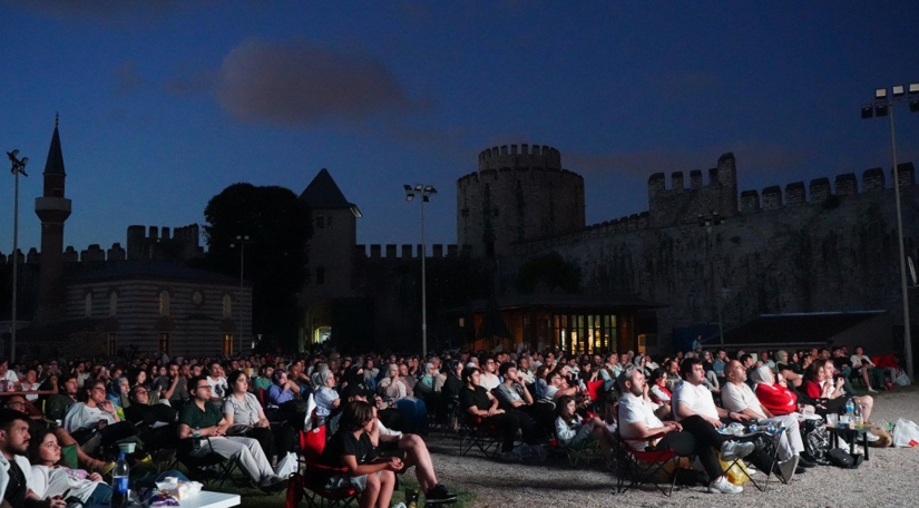 Yedikule Hisarı'nda Açık Hava Sinema Günleri Devam Ediyor