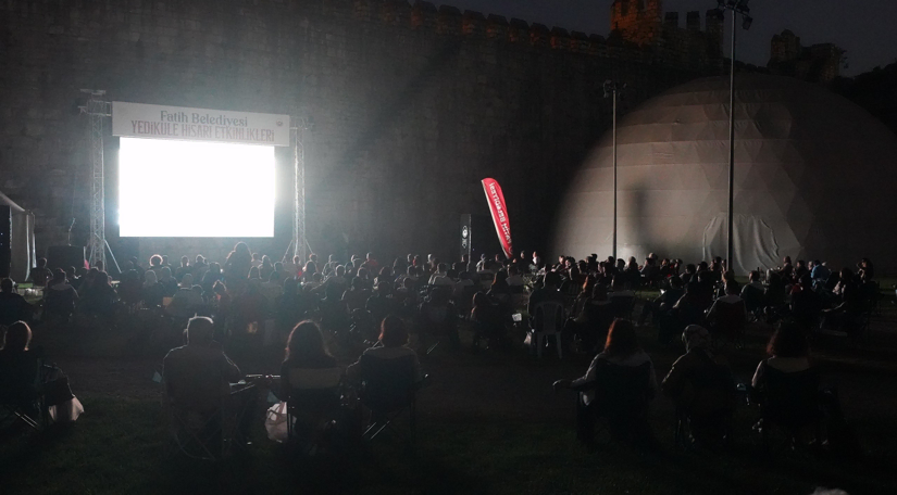 Yedikule Hisarı'nda Açık Hava Sinema Günleri Devam Ediyor