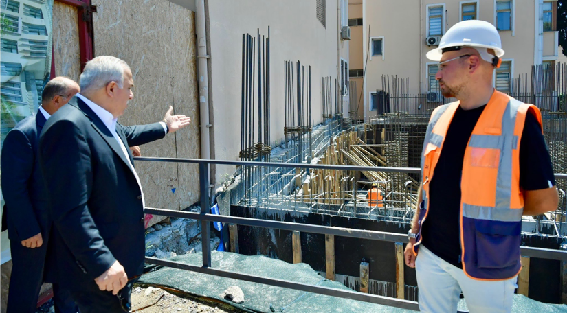 Başkan Turan, İstanbul Üniversitesi İlahiyat Fakültesi Kütüphanesi nde Devam Eden Çalışmaları Yerinde İnceledi