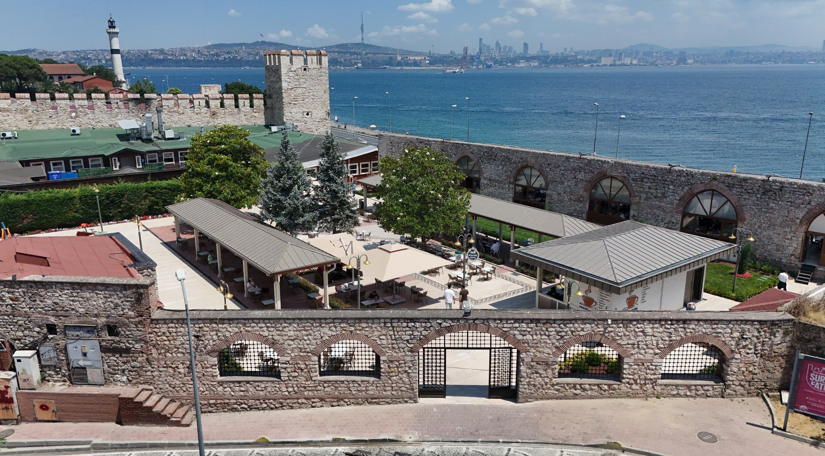 Suriçi'nin Muhabbet Durağı: Cankurtaran Kahvehane