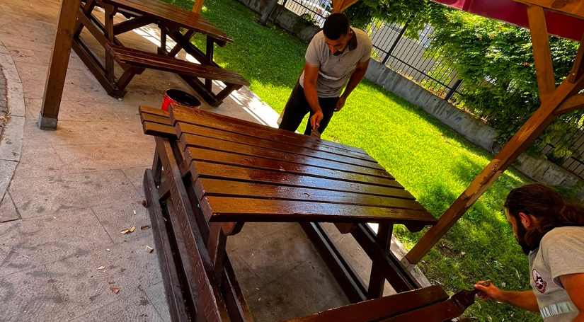 Kent Mobilyaları Kapsamlı Bakım ve Onarımla İlk Günkü Görünümüne Kavuşuyor Kent Mobilyaları Kapsamlı Bakım ve Onarımla İlk Günkü Görünümüne Kavuşuyor