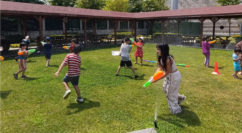 Silivrikapı Çocuk Kütüphanemizde Hareket, Eğlence ve Takım Ruhu Silivrikapı Çocuk Kütüphanemizde Hareket, Eğlence ve Takım Ruhu