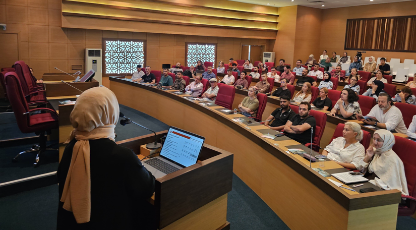 Fatih te Güvenli Gıda İçin Yeni Dönem: Hijyen Eğitimi Ruhsatlandırma Sürecinin Bir Parçası Oldu Fatih te Güvenli Gıda İçin Yeni Dönem: Hijyen Eğitimi Ruhsatlandırma Sürecinin Bir Parçası Oldu