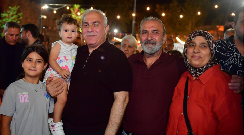 Başkan Turan, Bir Milletin Zafer Günleri Etkinliğimizin İkinci Gününde de Topkapı Kaleiçi Meydanımızda Hemşehrileriyle Buluştu Başkan Turan, Bir Milletin Zafer Günleri Etkinliğimizin İkinci Gününde de Topkapı Kaleiçi Meydanımızda Hemşehrileriyle Buluştu