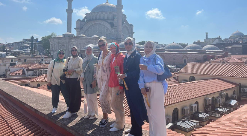 Fatih Belediyesi nden Kapalıçarşı Hanlar Turu: İstanbul un Saklı Köşelerinde Tarihî Yolculuk Fatih Belediyesi nden Kapalıçarşı Hanlar Turu: İstanbul un Saklı Köşelerinde Tarihî Yolculuk