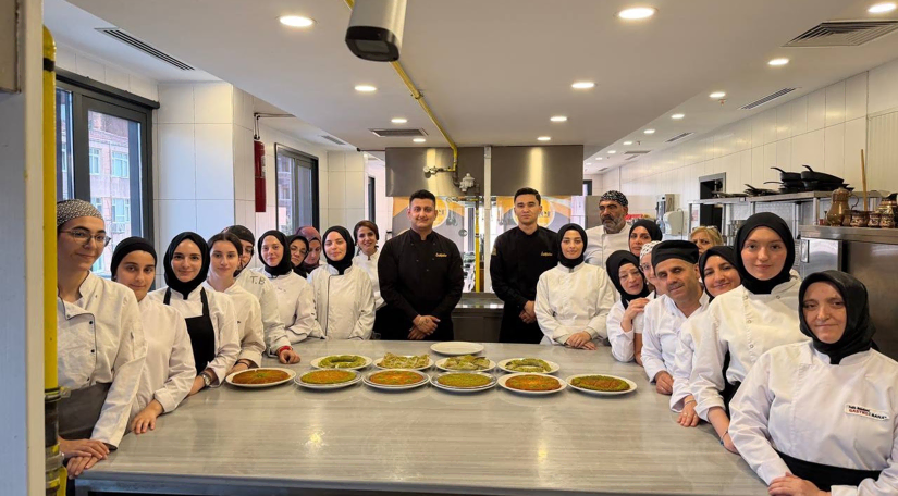 KARINCA El Emeği Eğitim Birimimizden GastroSanat ta Öz İkizler Künefe Masterclass Eğitimi