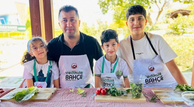 Yedikule Bahçe'de Babalar ve Çocuklarımız İçin Salata Zamanı