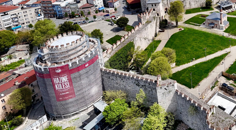 Yedikule Hisarı Hazine Kulesi nde Restorasyon Çalışmaları Sürüyor Yedikule Hisarı Hazine Kulesi nde Restorasyon Çalışmaları Sürüyor