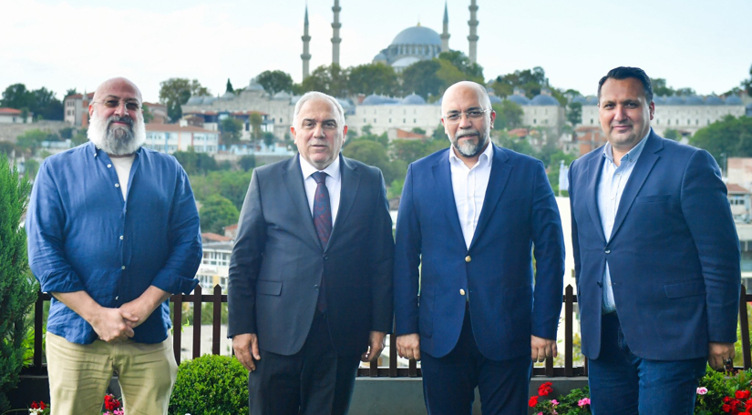 Başkan Turan, 24 TV Genel Yayın Yönetmeni Özkök ve Akşam Gazetesi Köşe Yazarı Genç ile Fatih teki Projeleri Zeyrekhane de Değerlendirdi Başkan Turan, 24 TV Genel Yayın Yönetmeni Özkök ve Akşam Gazetesi Köşe Yazarı Genç ile Fatih teki Projeleri Zeyrekhane de Değerlendirdi