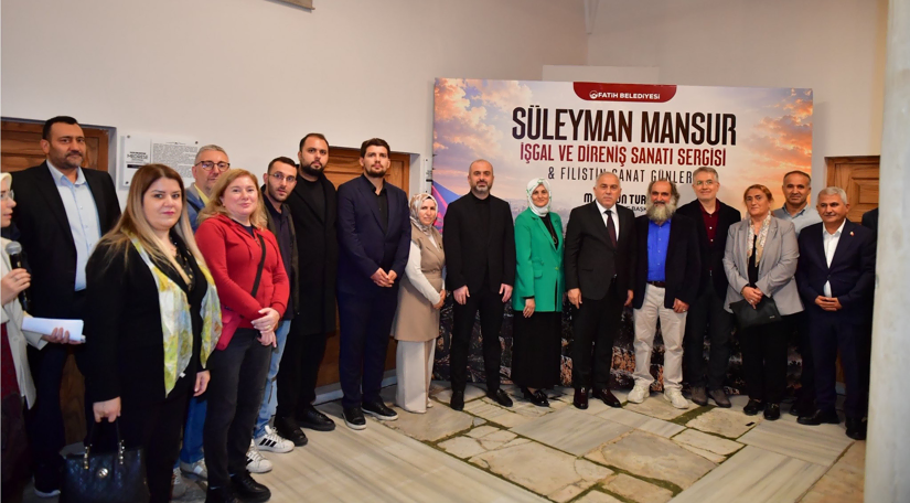 Başkan Turan ın Katılımıyla Medrese Davutpaşa da Filistin Sanat Günleri Başladı, Süleyman Mansur un “İşgal ve Direniş Sanatı” Sergisi Ziyarete Açıldı Başkan Turan ın Katılımıyla Medrese Davutpaşa da Filistin Sanat Günleri Başladı, Süleyman Mansur un “İşgal ve Direniş Sanatı” Sergisi Ziyarete Açıldı