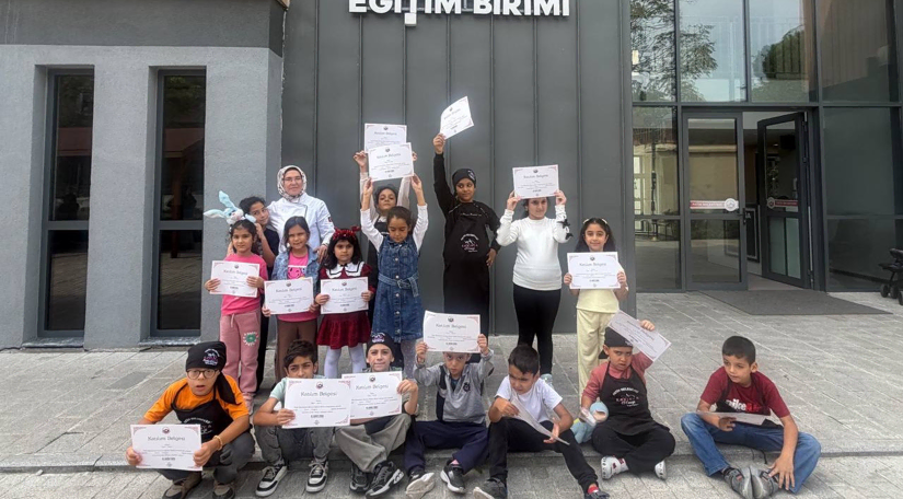 Silivrikapı da Simitle Buluşma: KARINCA dan Anne ve Çocuklarımız ile Hamura, Kültüre ve Ortak Soframıza Uzanan Bir Yolculuk Silivrikapı da Simitle Buluşma: KARINCA dan Anne ve Çocuklarımız ile Hamura, Kültüre ve Ortak Soframıza Uzanan Bir Yolculuk
