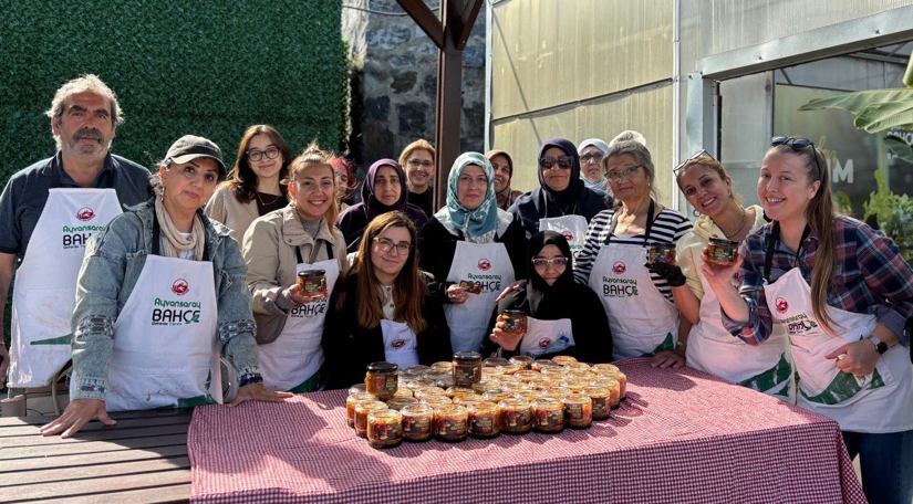 Ayvansaray Bahçe de Geleneksel Lezzetler: Odun Ateşinde Patlıcan Meze Atölyesi Ayvansaray Bahçe de Geleneksel Lezzetler: Odun Ateşinde Patlıcan Meze Atölyesi