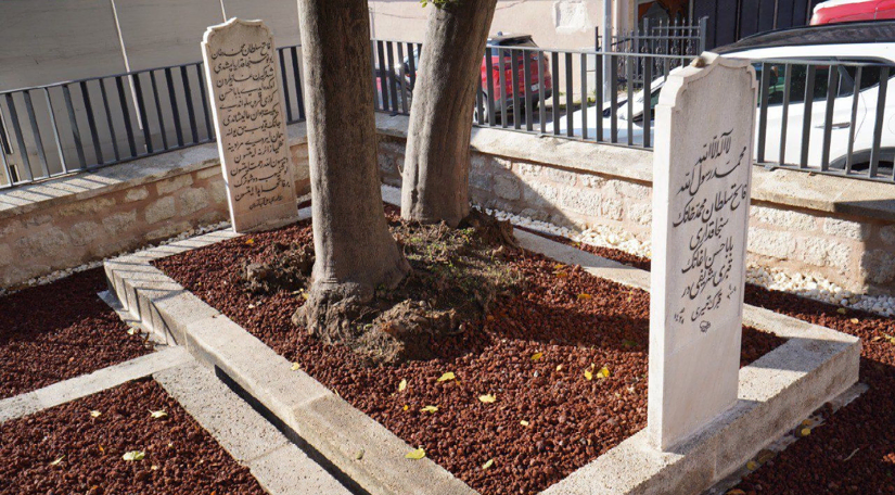 Alemdar Ulubatlı Hasan Kabri nin Restorasyon Çalışmaları Tamamlandı Alemdar Ulubatlı Hasan Kabri nin Restorasyon Çalışmaları Tamamlandı