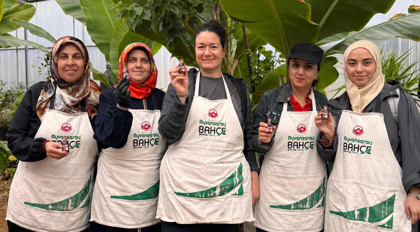 Ayvansaray Bahçe de Organik Nar Ekşisi Atölyesi: Geleneksel Lezzetin Doğal Yolculuğu