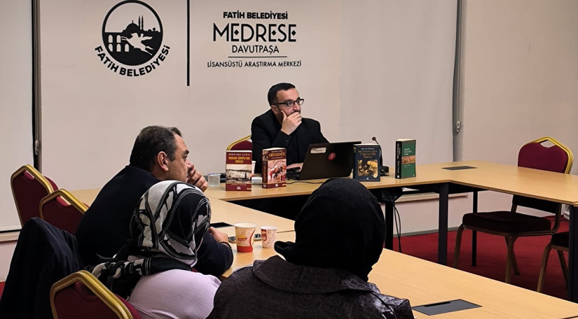 Medrese Davutpaşa da Orta Doğu nun Tarihsel Gelişimi ve Bölgesel Dönüşümler Ele Alındı Medrese Davutpaşa da Orta Doğu nun Tarihsel Gelişimi ve Bölgesel Dönüşümler Ele Alındı