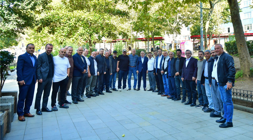 Başkan Turan, Akşemsettin Mahallesi Ziyaretinde Esnaf ve Mahalle Sakinleriyle Buluştu