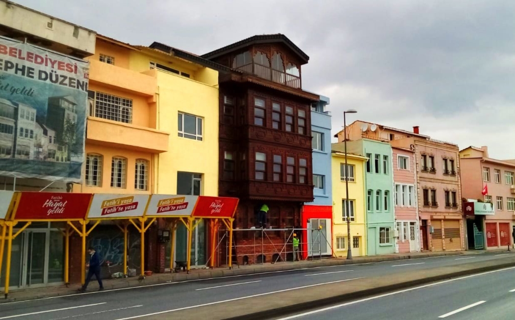 Balat ta Cephe Yenileme Çalışmalarımız Devam Ediyor