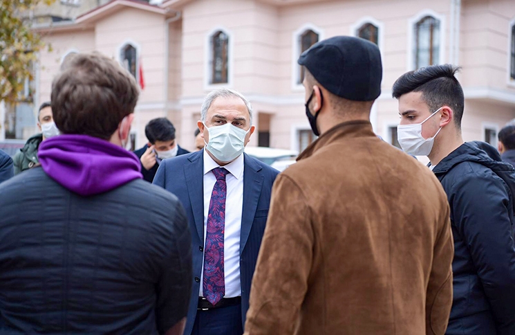 Kasım Günani Semt Konağı ve Kütüphanesi nde Son Hazırlıklar Kasım Günani Semt Konağı ve Kütüphanesi nde Son Hazırlıklar