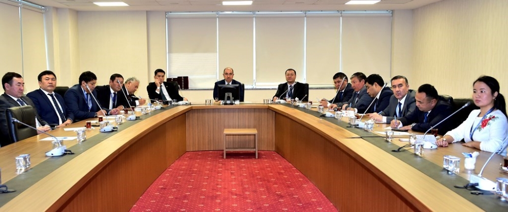 Kırgızistan Heyeti nden Fatih Belediyesi ne Ziyaret Kırgızistan Heyeti nden Fatih Belediyesi ne Ziyaret