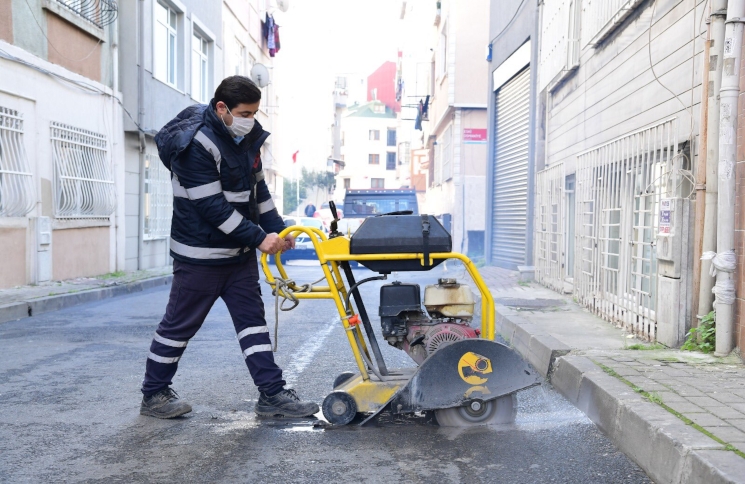 Yol Yenileme Çalışmalarımız Devam Ediyor Yol Yenileme Çalışmalarımız Devam Ediyor