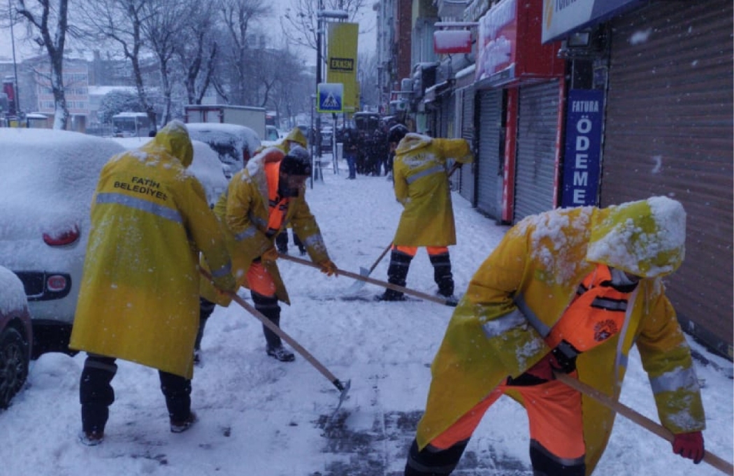 Tuzlama ve Yol Açma Çalışmalarımız Devam Ediyor Tuzlama ve Yol Açma Çalışmalarımız Devam Ediyor