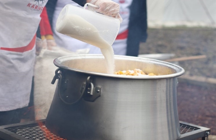 Kadınlarımız Yedikule Bahçe de Reçel Yaptılar