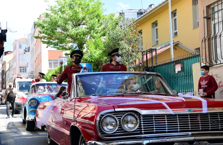 Annelerimizi Unutmadık