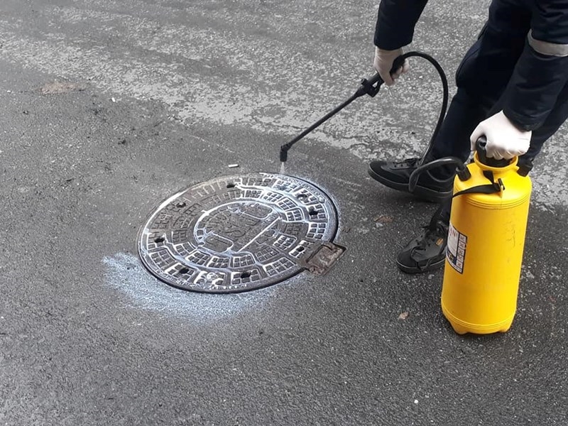 Fatih te İlaçlama Çalışmaları Devam Ediyor Fatih te İlaçlama Çalışmaları Devam Ediyor