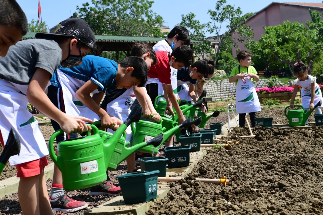 Pikniğin En Güzel Hali Yedikule Bahçe de