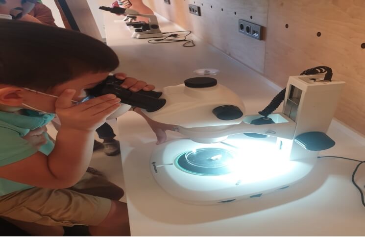 Kariye Çocuk Kütüphanesi Öğrencileri Bilim Fatih i Keşfetti