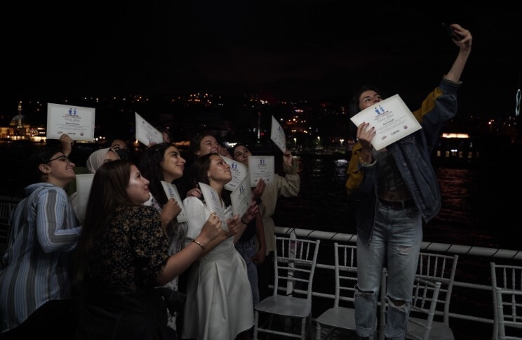 Turizm Elçileri Sezonu Tekne Turuyla Kapattı