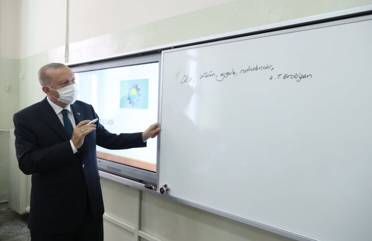 Cumhurbaşkanımız Sayın Erdoğan Yeni Eğitim Dönemini Fatih te Açtı