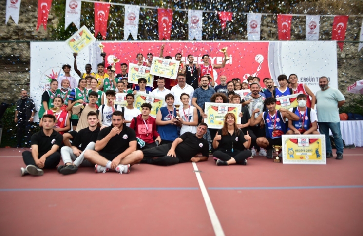 3x3 Sokak Basketbolu Turnuvası Heyecanı Sona Erdi