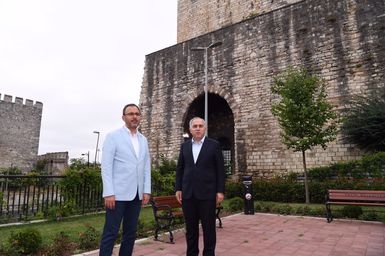 Gençlik ve Spor Bakanı Sayın Dr. Kasapoğlu Fatih'teki Projeleri İnceledi
