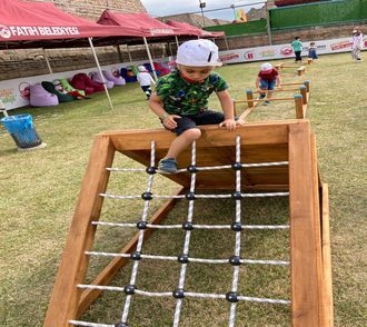 Atölye Bahçe de Eğlence Başladı Atölye Bahçe de Eğlence Başladı