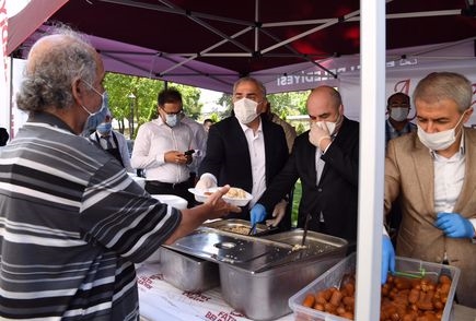 Mimar Sinan Vefatının 432 nci Yıl Dönümünde Anıldı Mimar Sinan Vefatının 432 nci Yıl Dönümünde Anıldı