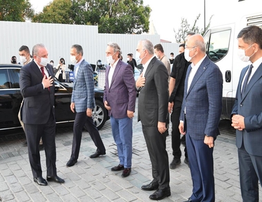 Ayasofya-i Kebir Cami-i Şerifi nde Bayram Namazı Ayasofya-i Kebir Cami-i Şerifi nde Bayram Namazı