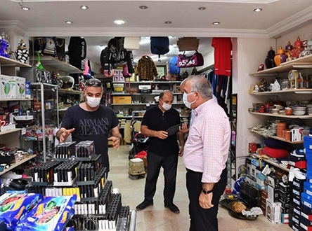 Başkan Turan Fatihli Komşularıyla Selamlaştı Başkan Turan Fatihli Komşularıyla Selamlaştı