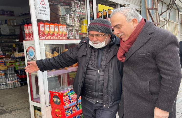 Başkan Turan Seyyid Ömer Mahallesi'nde Ziyaretlerde Bulundu