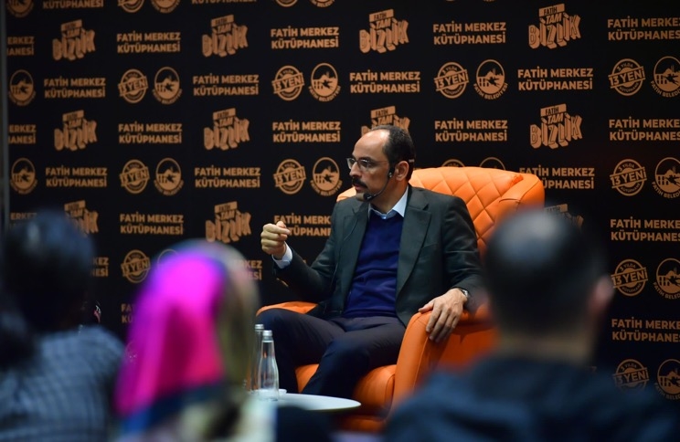 Presidential Spokesperson İbrahim Kalın Gathered with Young People at Fatih Central Library