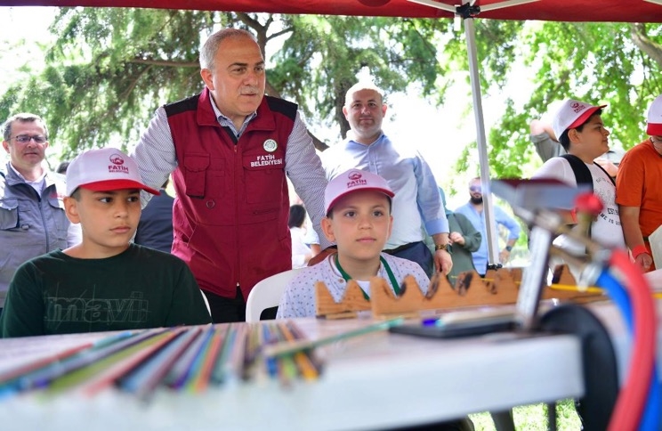 Fatih te Çevre Haftası Çeşitli Etkinliklerle Kutlandı Fatih te Çevre Haftası Çeşitli Etkinliklerle Kutlandı