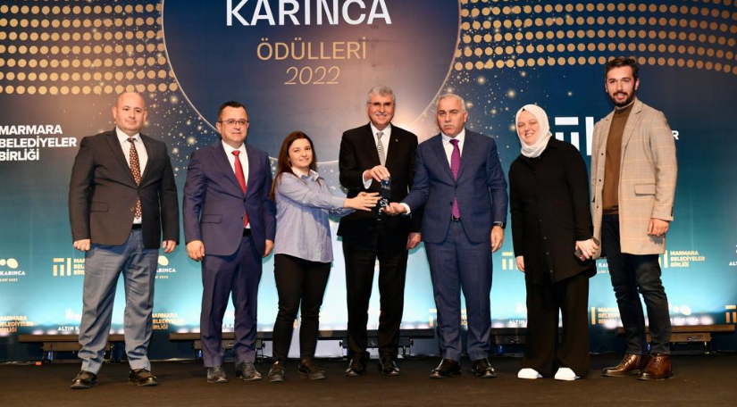 Öncü Projelerin Mimarı Fatih Belediyesi ne İki Ödül Daha Öncü Projelerin Mimarı Fatih Belediyesi ne İki Ödül Daha