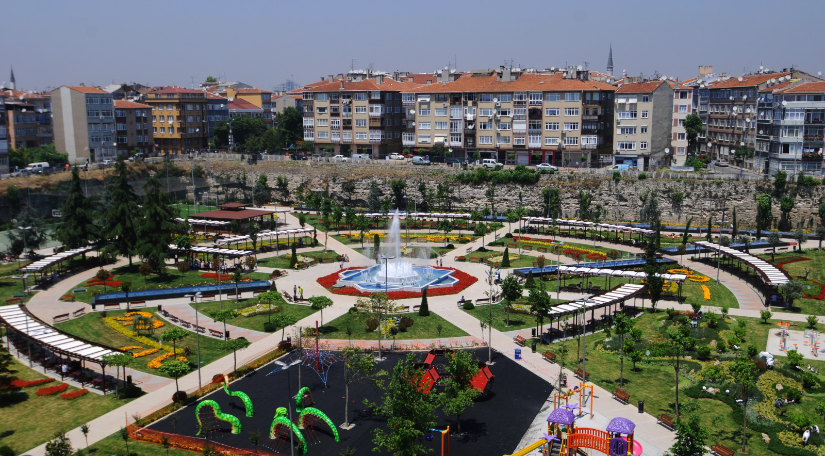 Fatih'te Çukurbostan ve Meydanlar WI-FI Hizmetiyle Donatılıyor