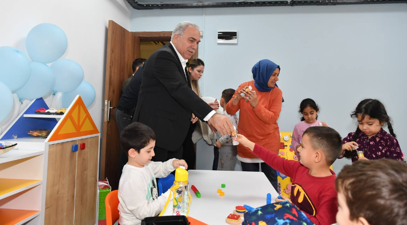 Başkan Turan dan Yeni Hizmete Başlayan Çocuk Durağı na Ziyaret